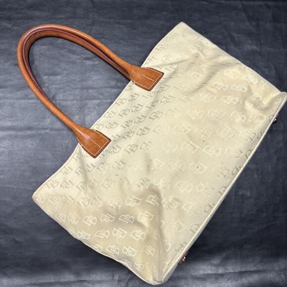 DOONEY & BOURKE Light Tan MEDIUM Canvas Leather Snap Handbag - Picture 7 of 16